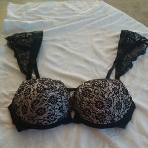 Victoria's Secret Black and White Lace Bra